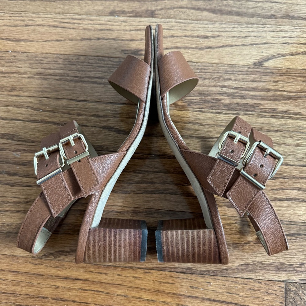 Vaneli Morel tan heels - Picture 6 of 10